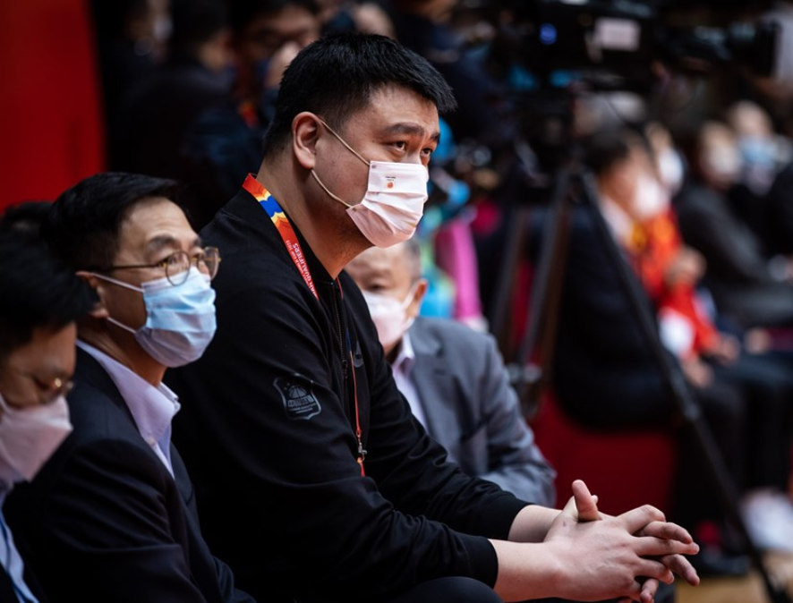 PG网站 -风云突变深圳男篮今夜官宣签约;欧联版图或变;更衣室稳定;年轻球员得到机会