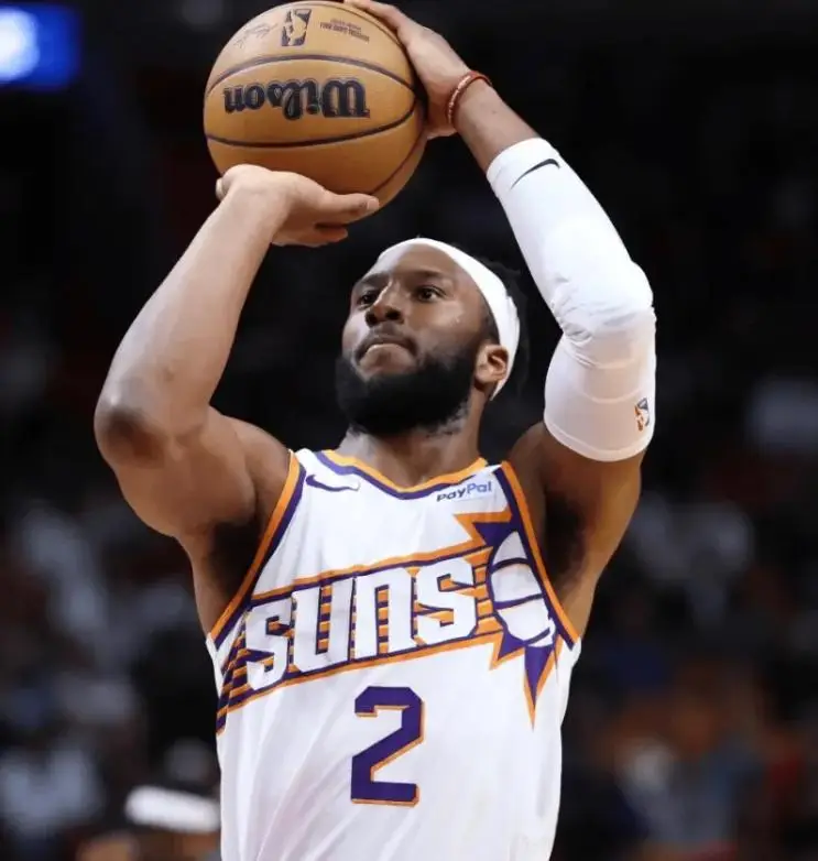 PG网页版 -西甲赛程吃紧,洛杉矶湖人今晨篮板制胜,质疑声仍在,控场能力受关注的简单介绍