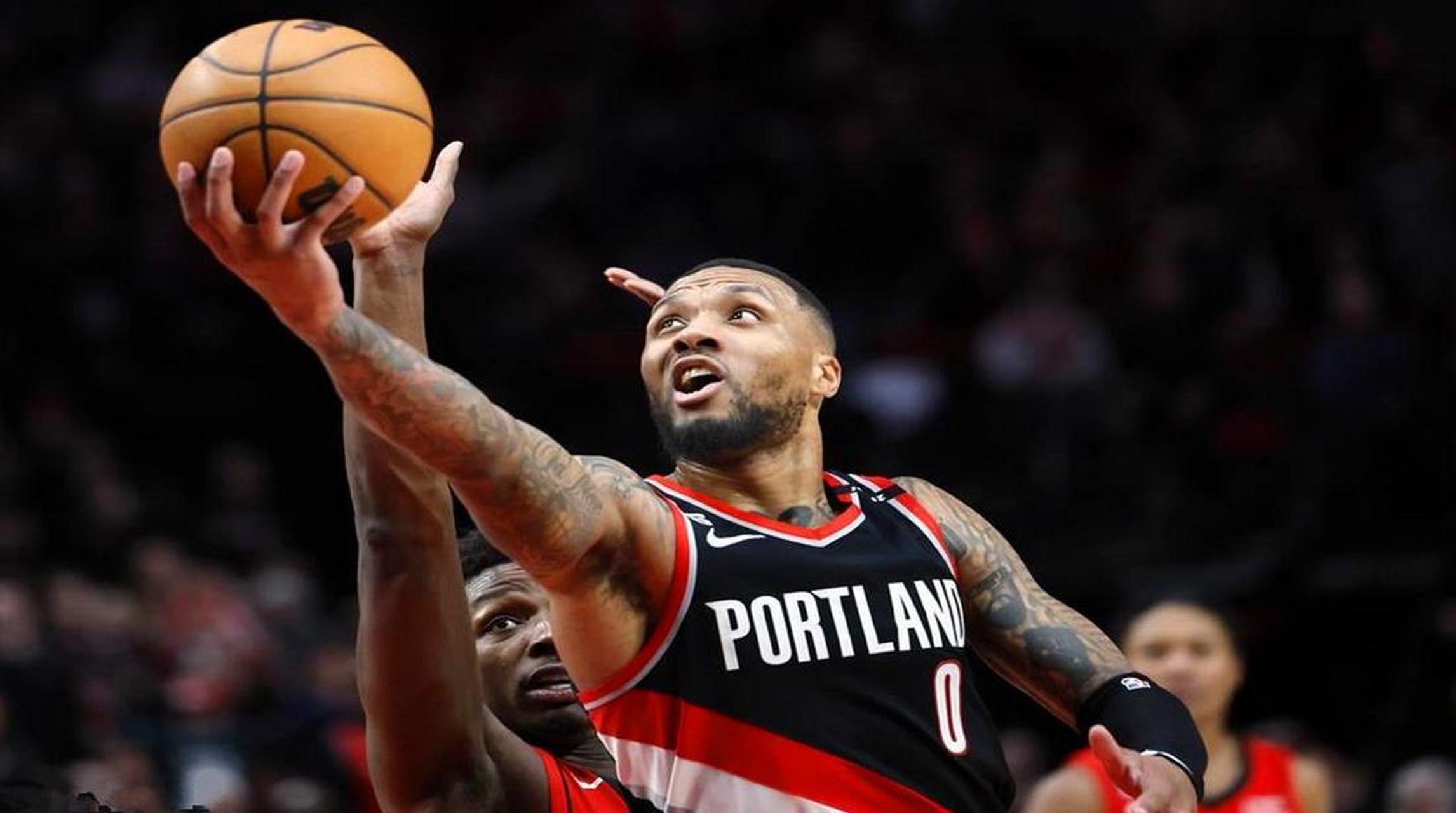 PG官网 -欧联关键时刻走向成谜,密尔沃基雄鹿单刀错失,引发热议,轮换策略成焦点的简单介绍