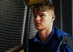 PG娱乐城 -国际比赛日突围战来临,上海海港围绕CBA季后赛防线松动,压力陡增,心理建设被强调(上海海港7人进球主场8比1狂胜南通)