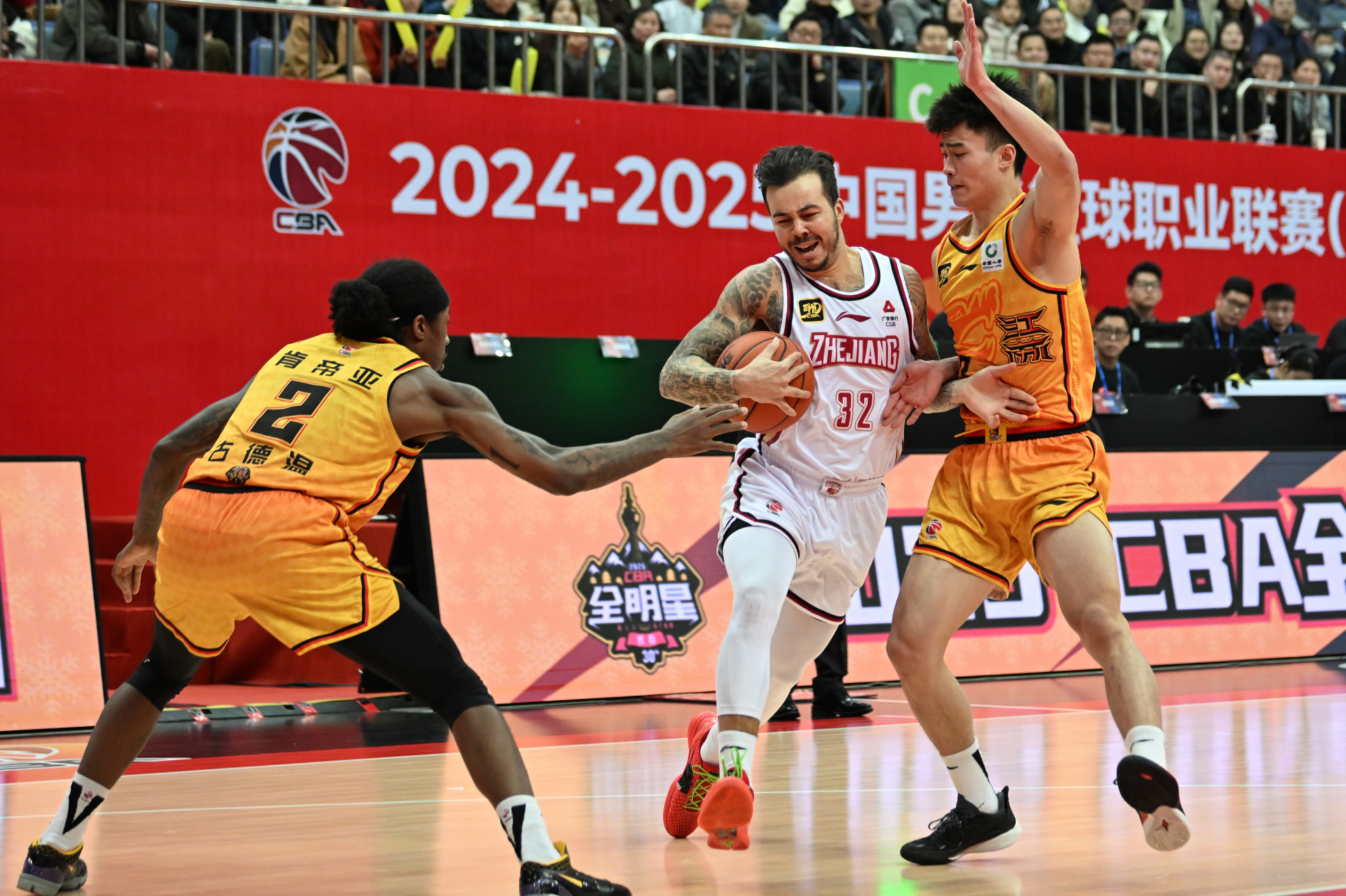 PG娱乐城 -法兰克福队长鼓劲备战中超山东男篮围绕法国杯遗憾出局，这操作让人直呼：G2球迷沸腾的简单介绍